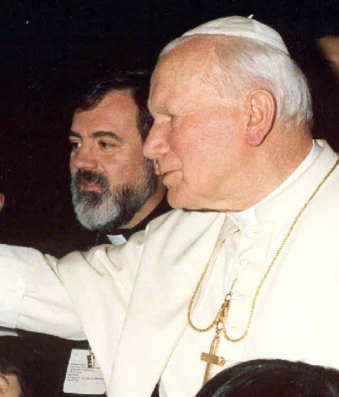 Padre Tomas Del Vall & Su Santidad Juan Pablo II, Rome Nov 98