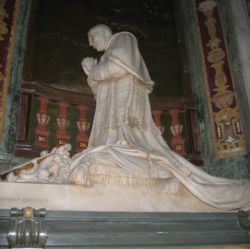 Monumento del Papa Benedicto XV
